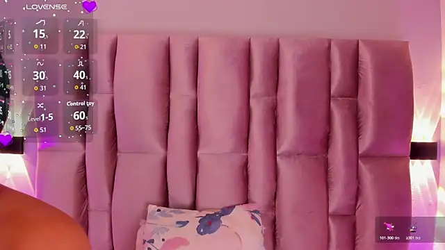 NikyBrookss' Live XXX Chat