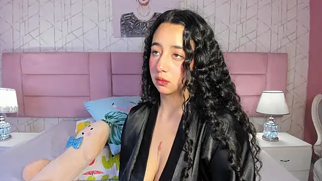 BellaSwwan Chat XXX in diretta