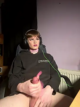 Вебкам-шоу FemboyShow