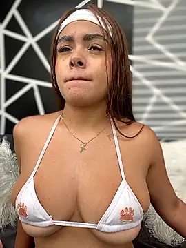 MayaMoanXXX's Webcam Show