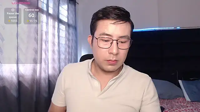 Czat XXX na żywo – andrewmhilton_