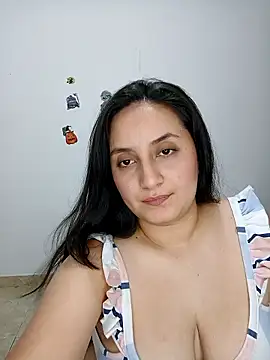 Angeelus2: онлайн-секс-чат