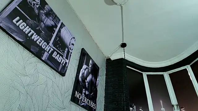 AlexLenox_ 即時 XXX 聊天