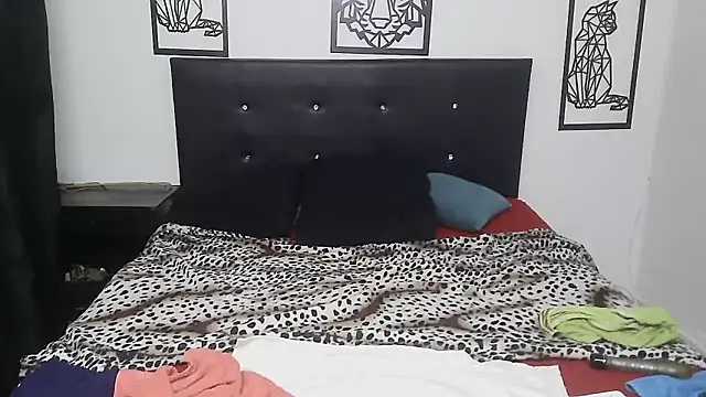 Shanttal0272 Adlı Modelin Web Kamerası Şovu