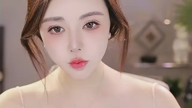 Qiaoqiao__: онлайн-секс-чат