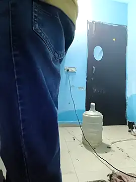 DeSi_hot_young_couple's Live XXX Chat