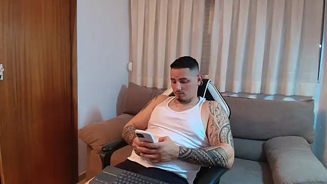 Milanthompson2025 Webcam Show