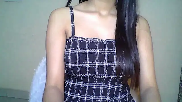 Naughty_Nayra live XXX chat