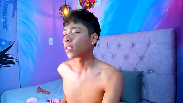 MaxiWildd: απευθείας συνομιλία ΧΧΧ