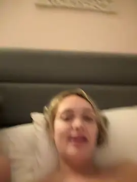 lollylicious22's Webcam Show