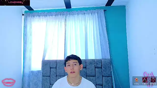 FelipeGonzalezzのライブXXXチャット