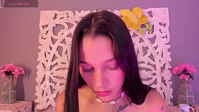 loraineblake's Live XXX Chat