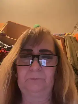 Irina2909@xh: απευθείας συνομιλία ΧΧΧ