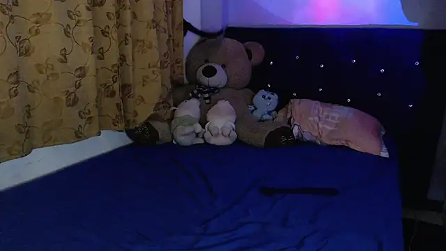 ANGELIQUE_KLANE's Live XXX Chat