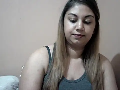 bellachow10's Live XXX Chat