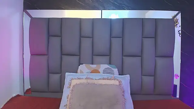 _MiaBrown_ Live XXX-Chat