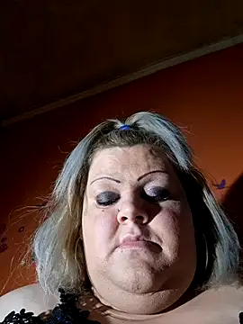 ducicsajsziii's Live XXX Chat