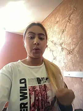 Miabonnett_'s Live XXX Chat