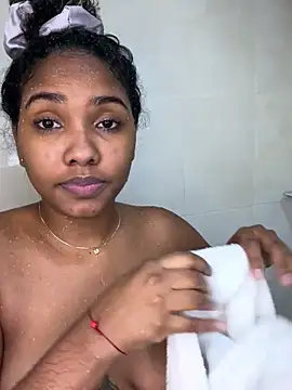 Blackmoon_23 Chat XXX in diretta