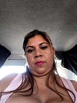 Онлайн чат XXX Laura-Hernandez