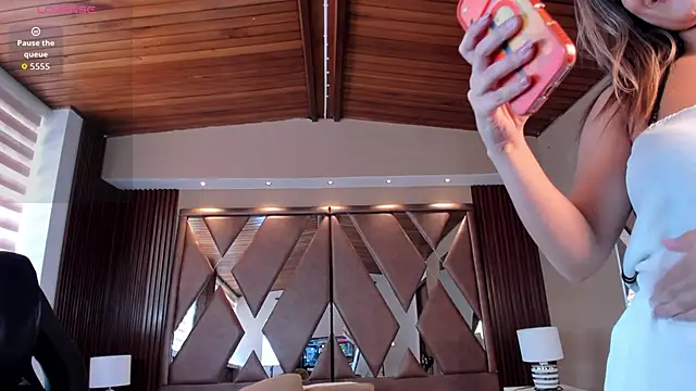 Chat XXX en directo de IsabellaaJoness