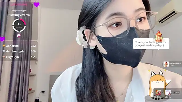 Chat XXX en directo de _Lynh_