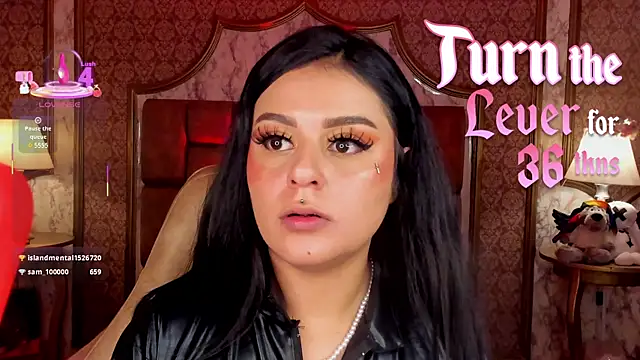 Chatroom XXX en direct de SoffiQueen