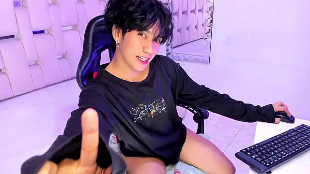 Eriol_ Live XXX-chat