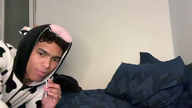 Ryan-hot Live XXX-chat