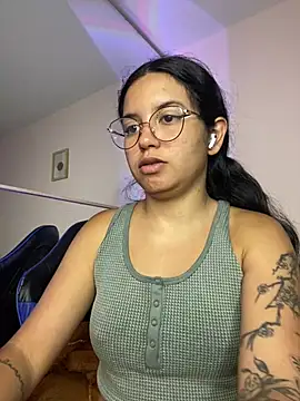 Rosita_forever_: онлайн-секс-чат