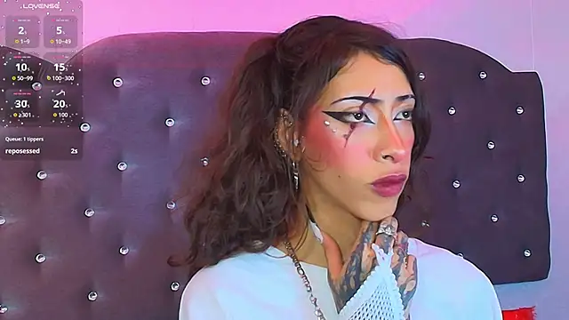 Lia_Valmont Live XXX-chat