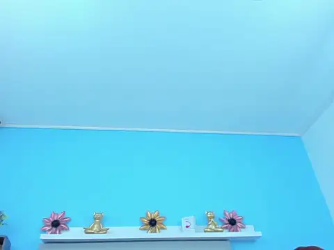 monalind220 Adlı Modelin Canlı XXX Sohbeti