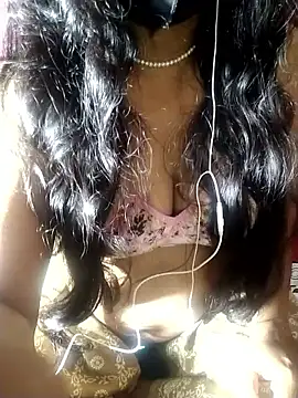 Moonshine07's Live XXX Chat