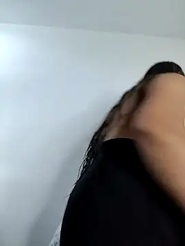 EMILIIA_RICHTER__'s Live XXX Chat