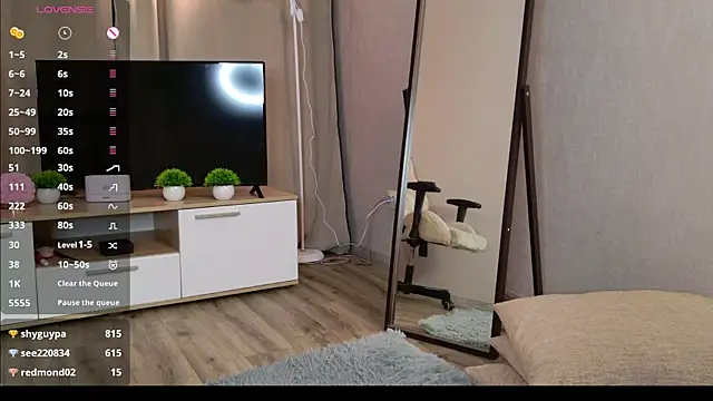 Chat +18 de Playful_Lia ao vivo