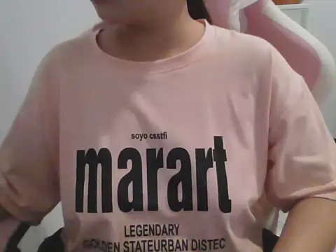 BabyloudiのライブXXXチャット