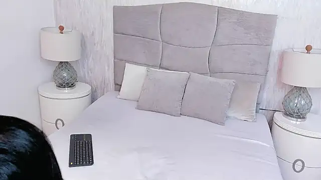 Naomii_BDSM's Webcam Show