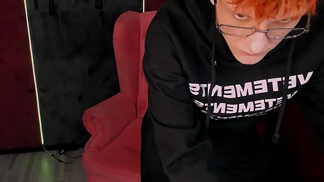 Ethan_Miltons Adlı Modelin Web Kamerası Şovu