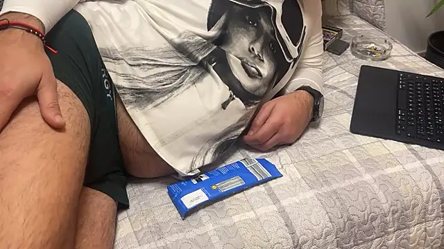 TARKAN1 élő XXX-chatje