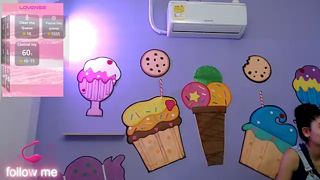 skinnykalitzo18 live XXX chat