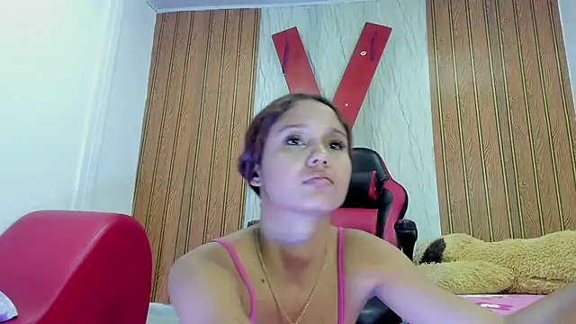 MarianaManzur's Live XXX Chat