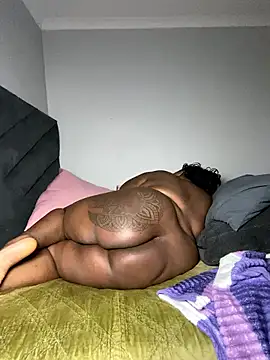 MissLola27's Live XXX Chat