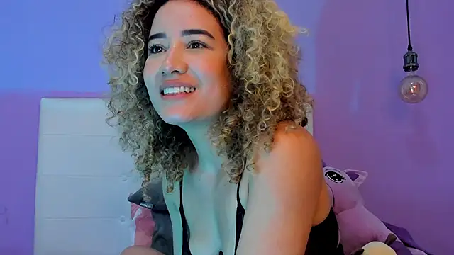 Charlotte11-11   即時 XXX 聊天