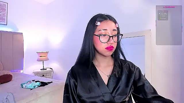 Miacorner_ live XXX chat