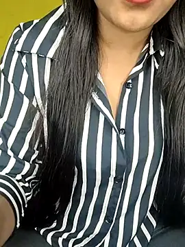 Sania70's Live XXX Chat