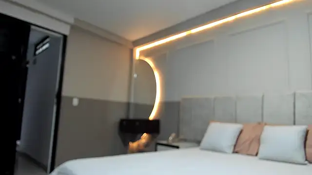 Chat +18 de sam_perverted ao vivo