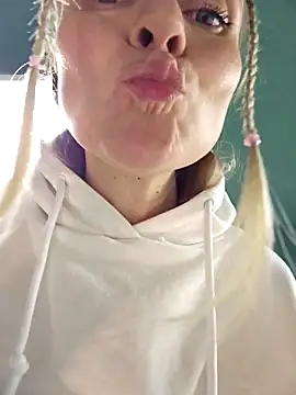 Bondgirl_013 live XXX chat