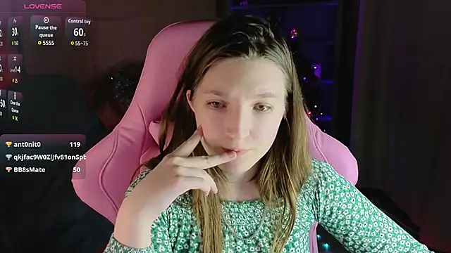 Mia_Myles 现场XXX聊天