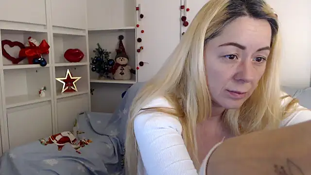 _karolynesyera_ 即時 XXX 聊天