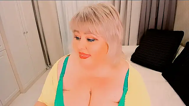 BIGTITSBBW Live XXX-Chat